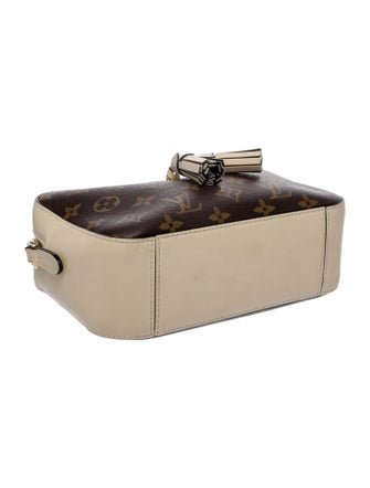 Louis Vuitton Monogram Saintonge