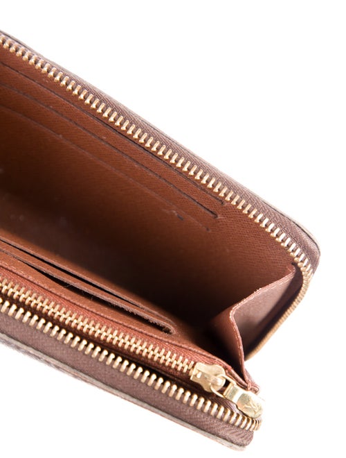 Louis Vuitton 2015 LV Monogram Zippy Wallet