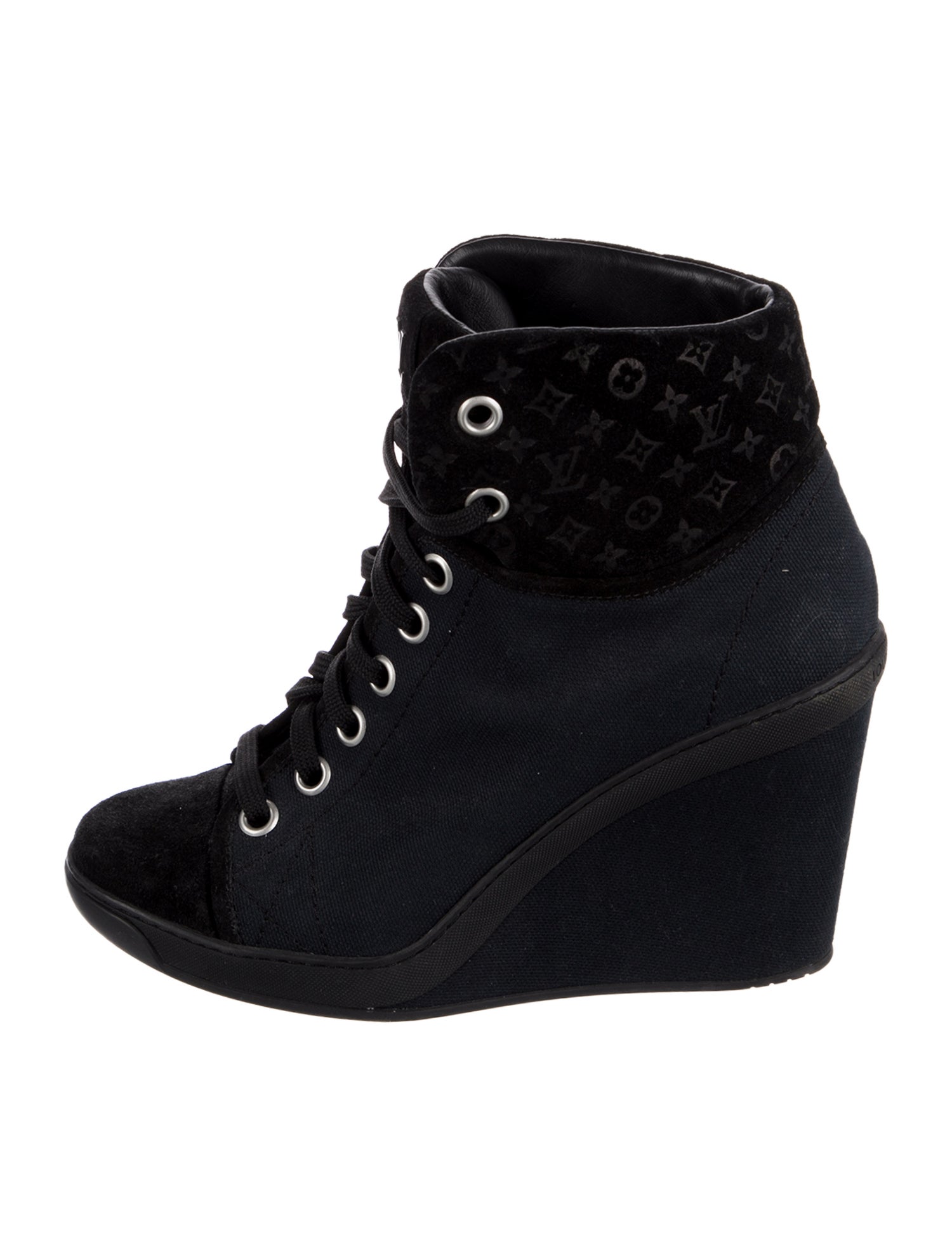 Louis Vuitton LV Monogram Canvas Pumps