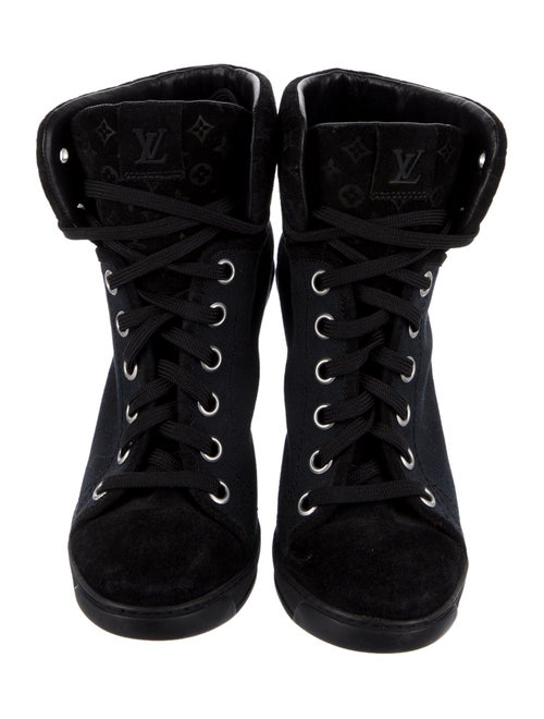 Louis Vuitton LV Monogram Canvas Pumps