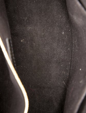 Louis Vuitton LV Monogram On My Side BB