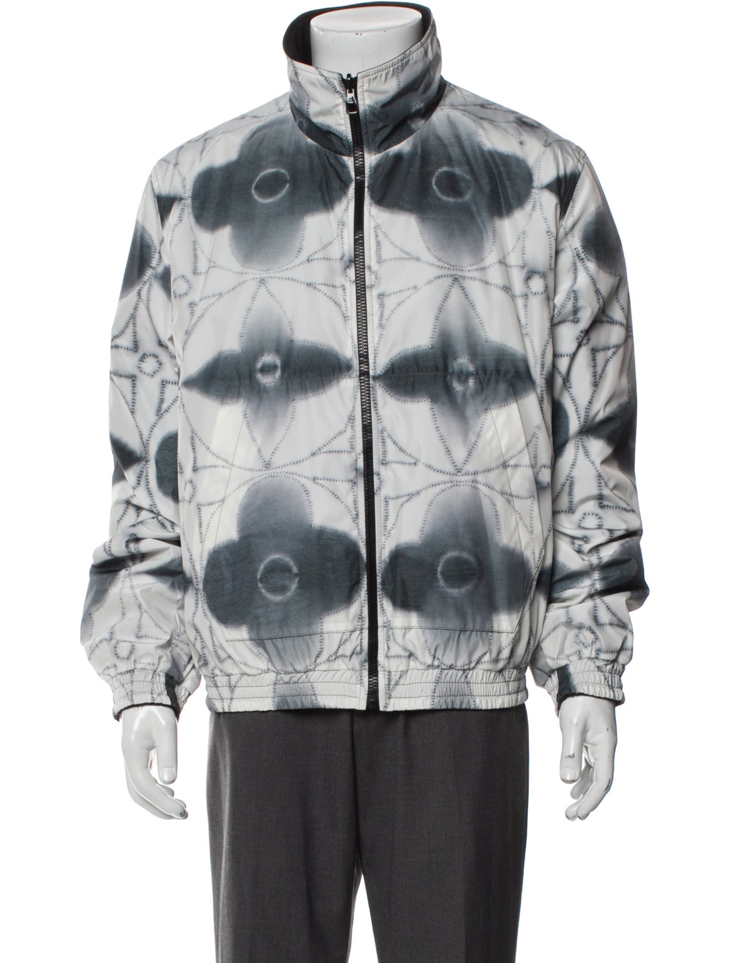 Louis Vuitton 2023 Monogram Giant Pattern Puffer Coat