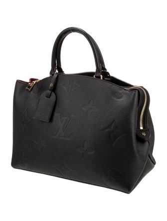 Louis Vuitton Monogram Giant Grand Palais