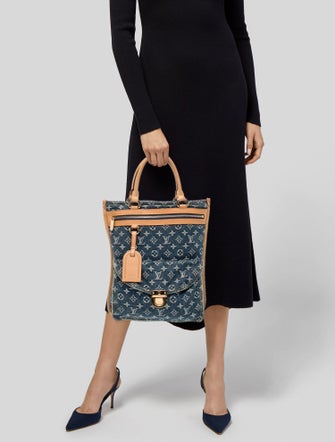 Louis Vuitton LV Monogram Sac Plat