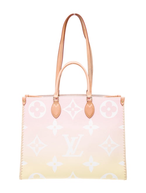 Louis Vuitton Monogram Giant OnTheGo GM