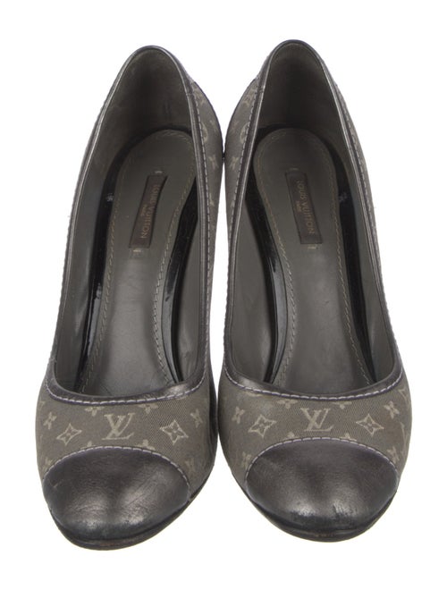 Louis Vuitton LV Monogram Canvas Pumps