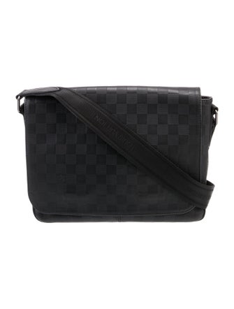 Louis Vuitton Damier Infini District PM