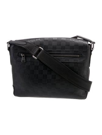 Louis Vuitton Damier Infini District PM