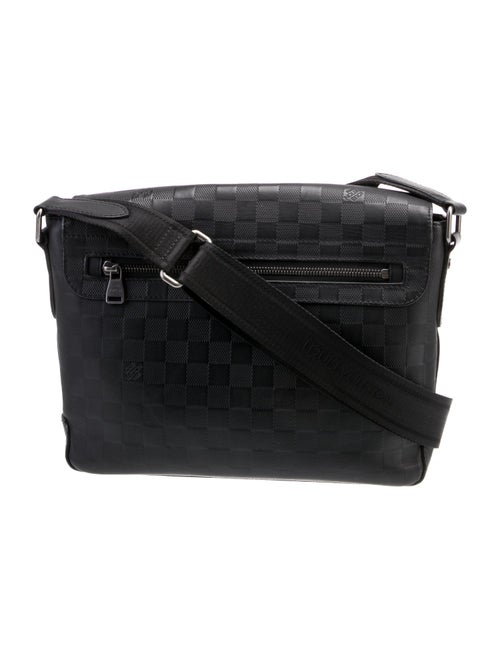 Louis Vuitton Damier Infini District PM