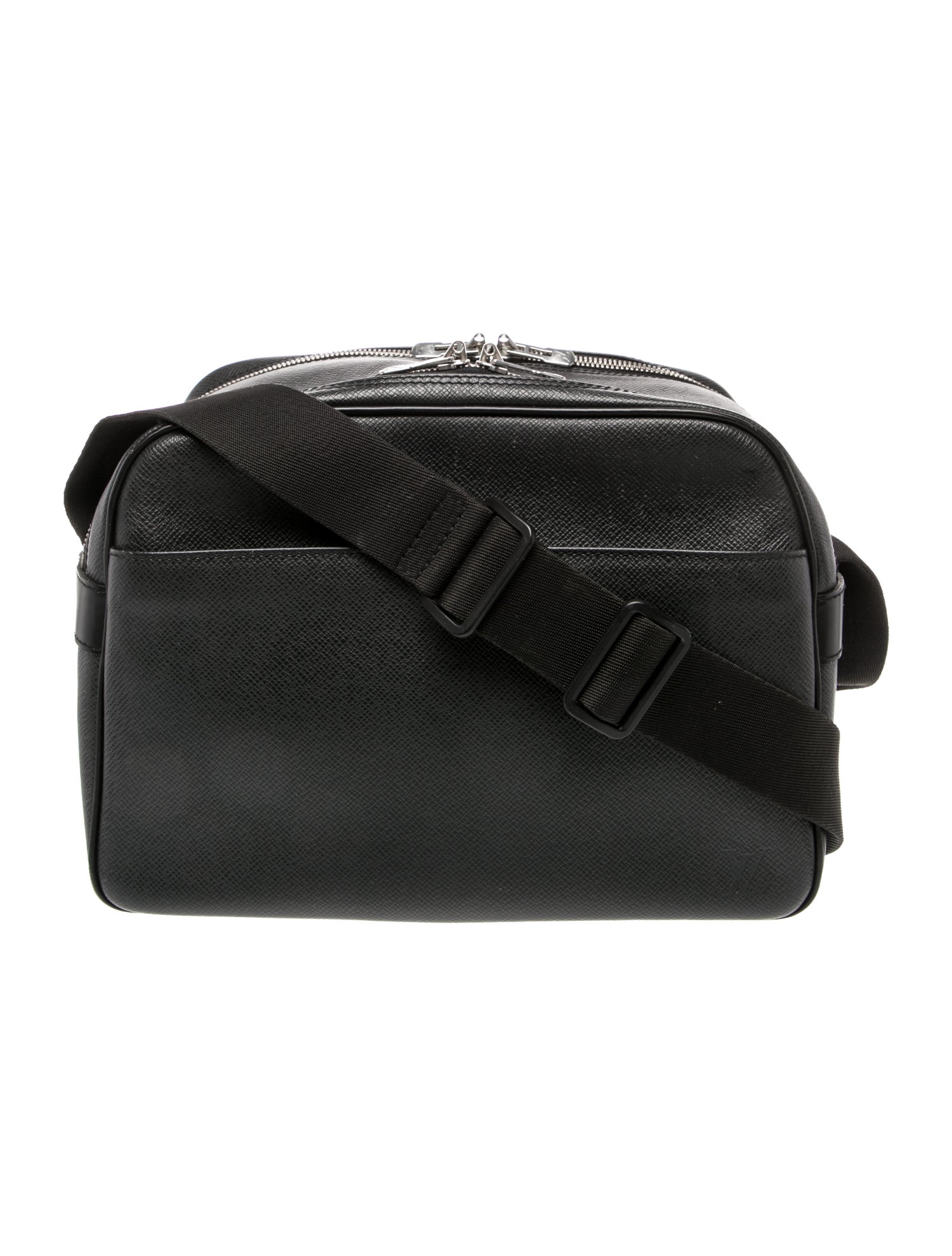 Louis Vuitton Taiga Leather Messenger Bag