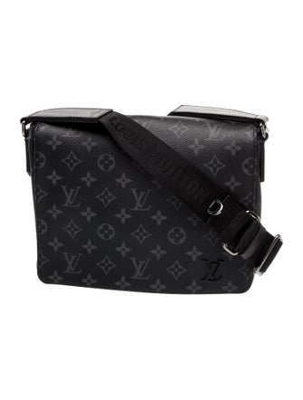 Louis Vuitton Monogram Eclipse District PM