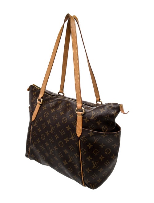 Louis Vuitton LV Monogram Totally MM