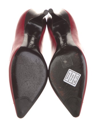 Louis Vuitton Leather Lasercut Accents Pumps