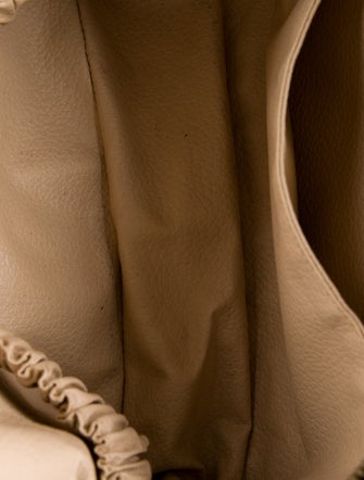 Louis Vuitton Monogram Trousse Toilette 18