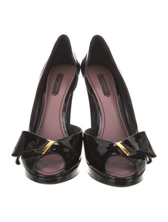 Louis Vuitton Patent Leather Bow Accents D'Orsay Pumps