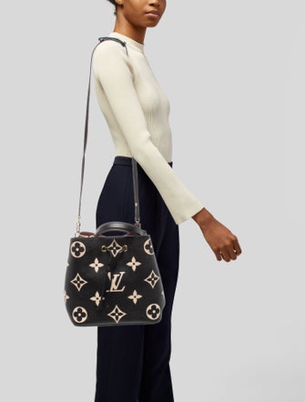 Louis Vuitton Monogram Giant Néonoé MM