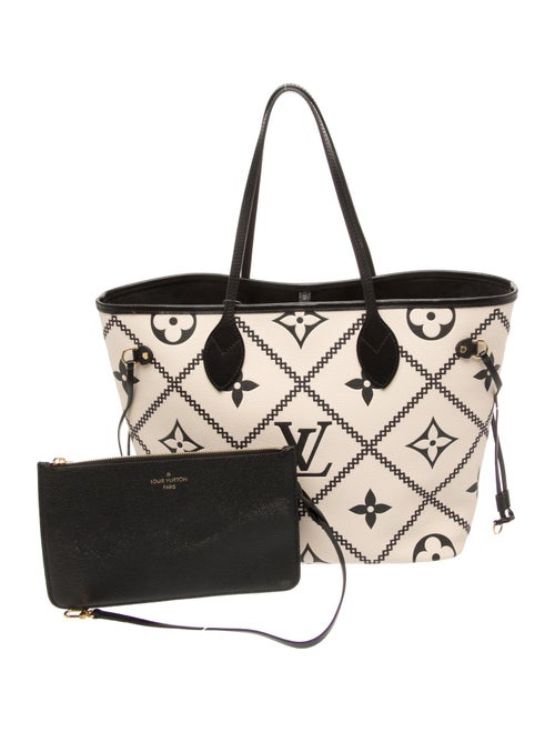 Louis Vuitton Monogram Giant Neverfull w/Pouch MM