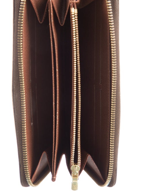 Louis Vuitton 2012 Monogram Pattern Zippy Wallet
