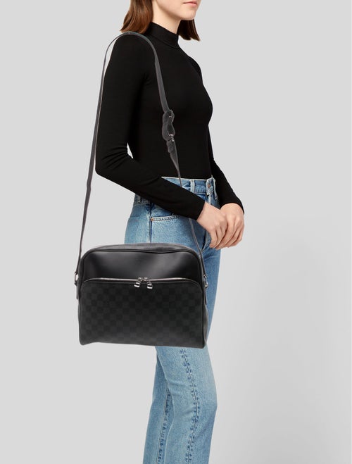 Louis Vuitton Damier Graphite Reporter