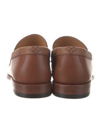 Louis Vuitton Signature Logo Leather Dress Loafers