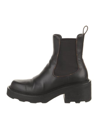 Louis Vuitton 2021 LV Monogram Chelsea Boots