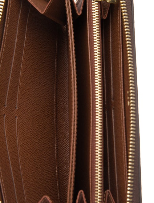 Louis Vuitton Monogram Pattern Coated Canvas Zippy Wallet