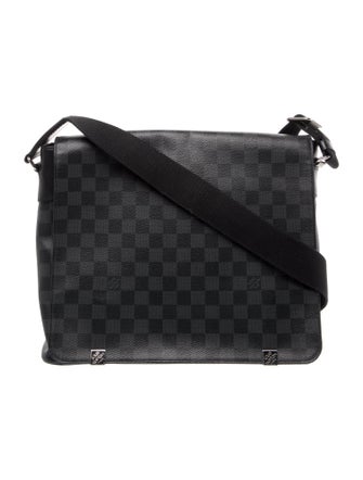 Louis Vuitton Damier Graphite District PM
