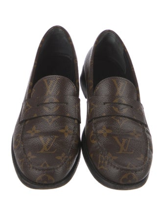 Louis Vuitton 2021 LV Monogram Loafers