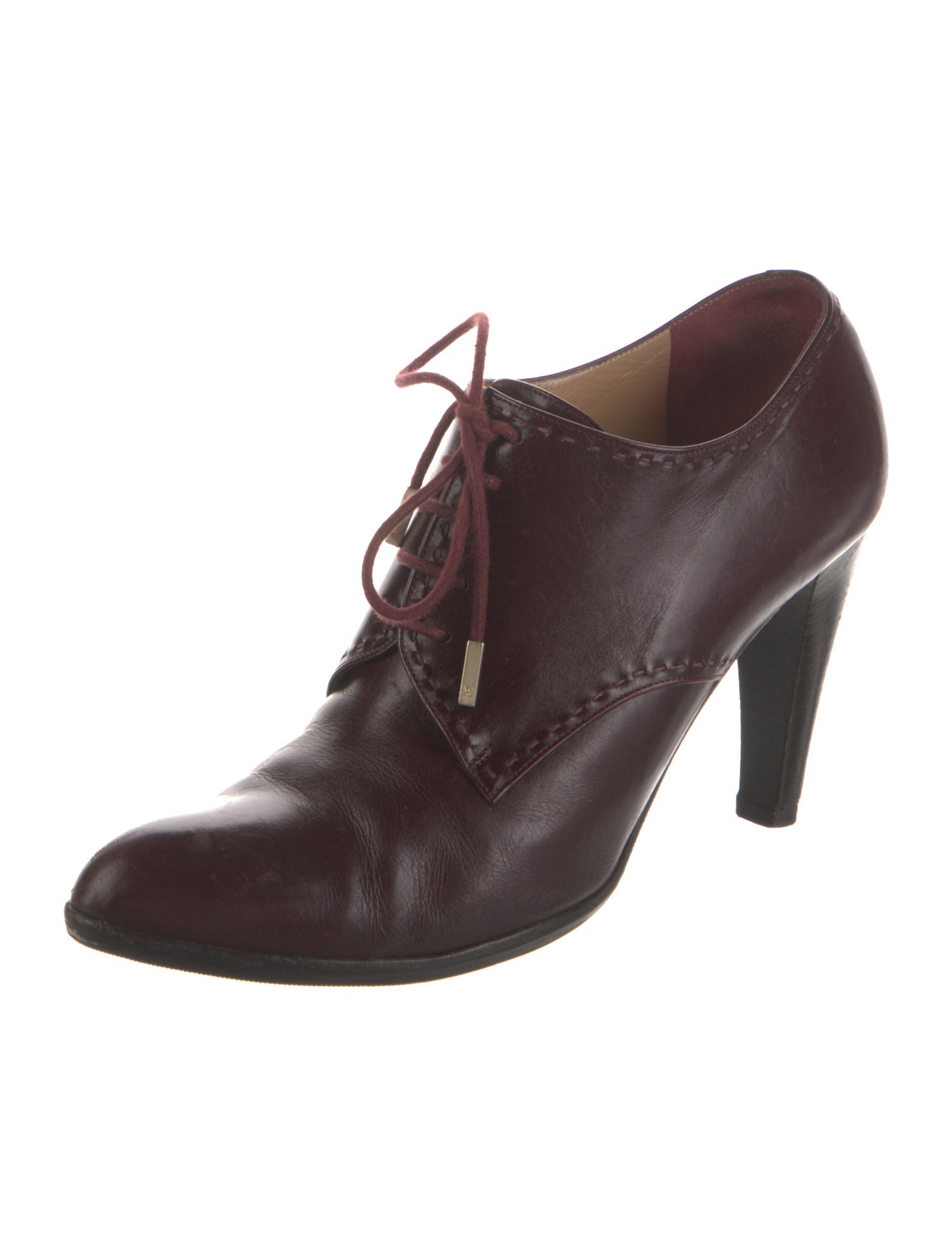 Louis Vuitton Vintage Leather Pumps