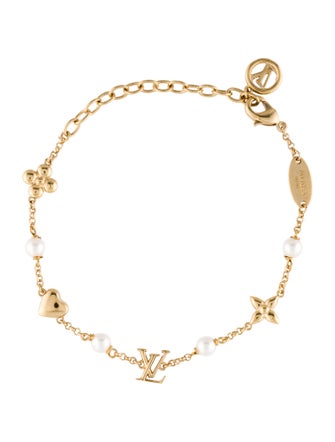 Louis Vuitton Pearl LV Heart Link Bracelet