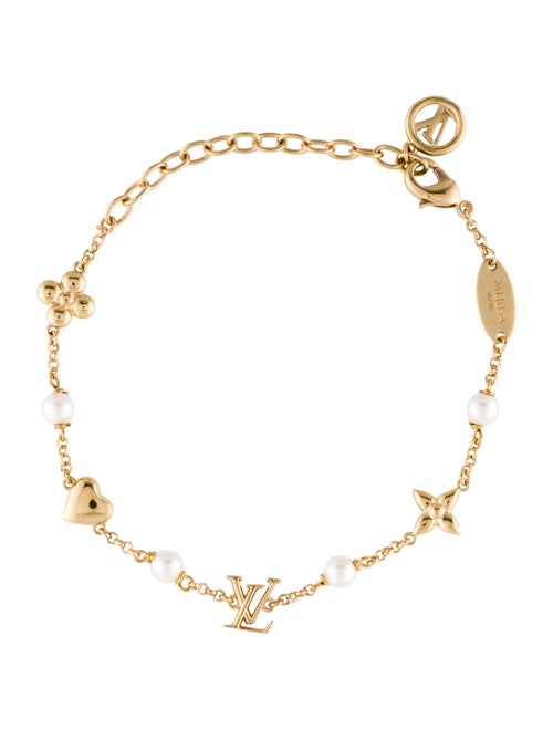 Louis Vuitton Pearl LV Heart Link Bracelet