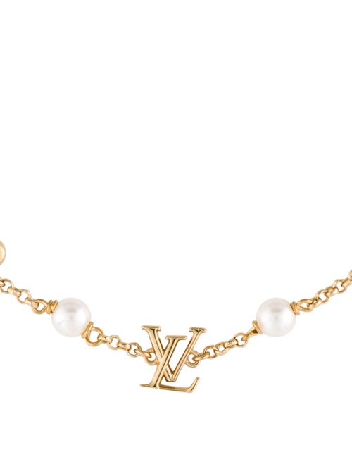 Louis Vuitton Pearl LV Heart Link Bracelet