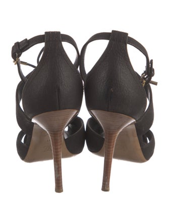 Louis Vuitton Leather T-Strap Pumps