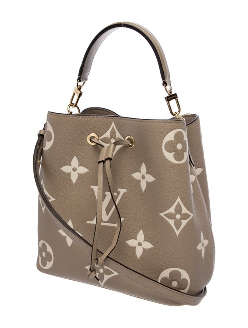 Louis Vuitton Monogram Giant Néonoé MM