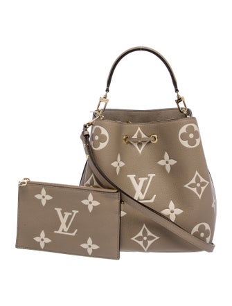 Louis Vuitton Monogram Giant Néonoé MM