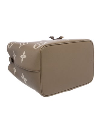 Louis Vuitton Monogram Giant Néonoé MM