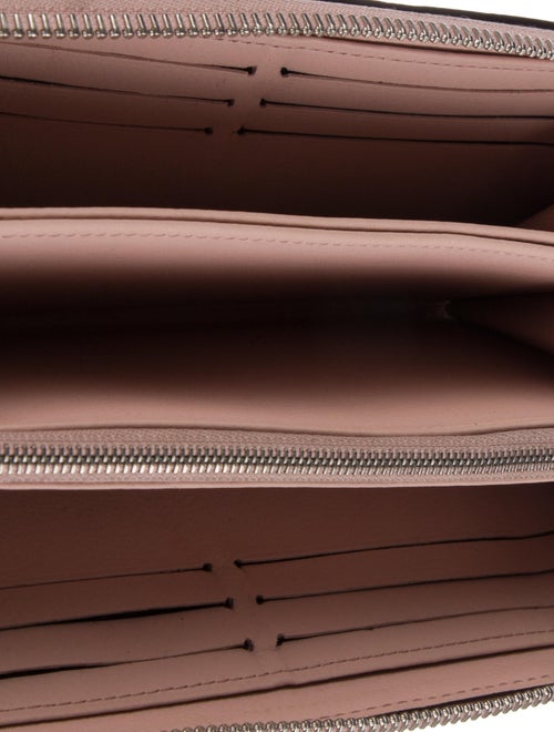 Louis Vuitton 2018 Mahina Leather Zippy Wallet