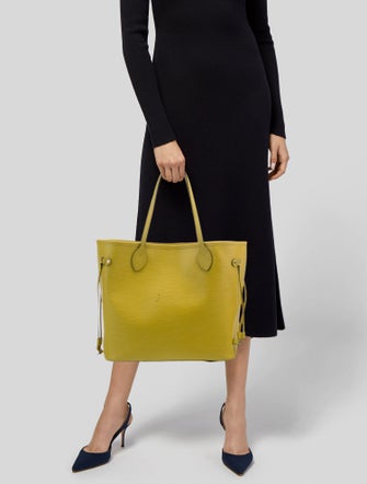 Louis Vuitton Epi Leather Neverfull w/Pouch MM