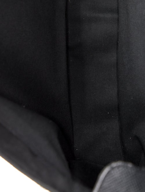 Louis Vuitton Taiga Leather Messenger Bag