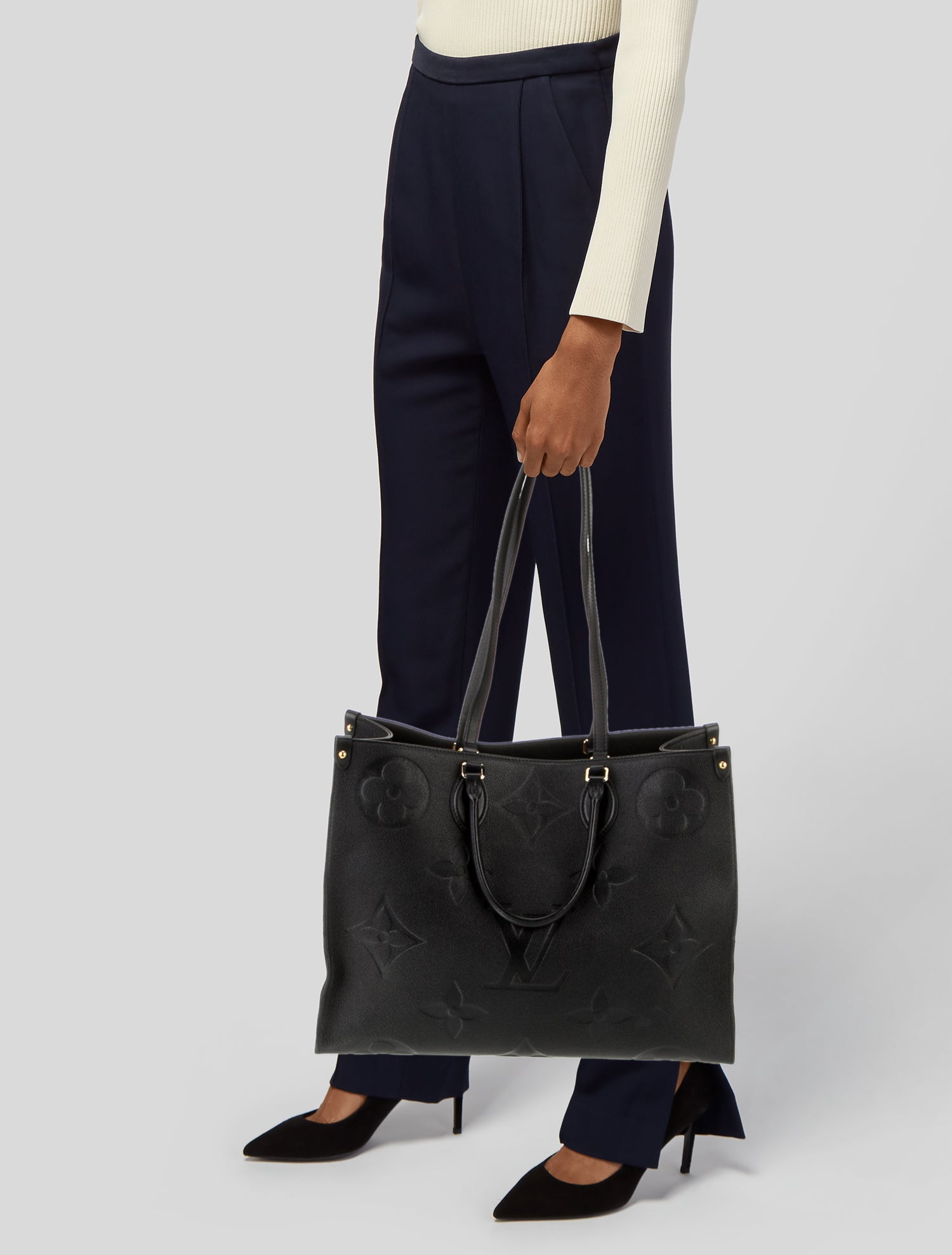 Louis Vuitton Monogram Giant OnTheGo