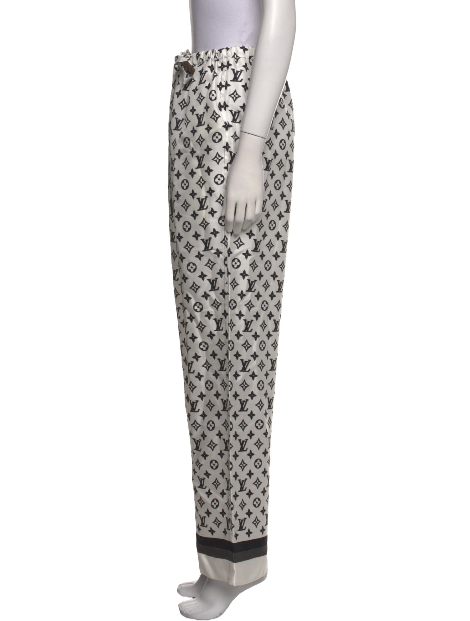 Louis Vuitton 2023 Silk Pajamas w/ Tags