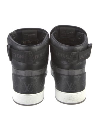 Louis Vuitton 2021 LV Monogram Sneakers