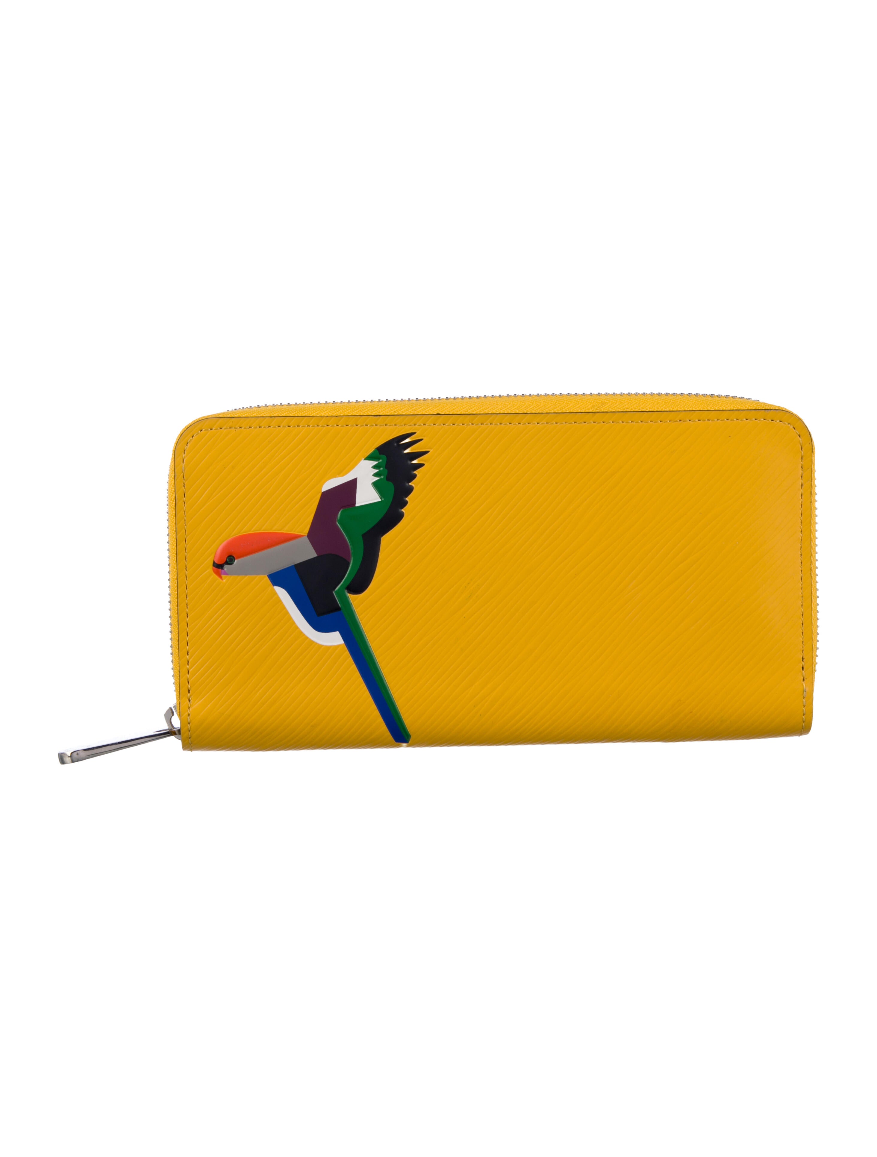 Louis Vuitton Leather Zippy Wallet