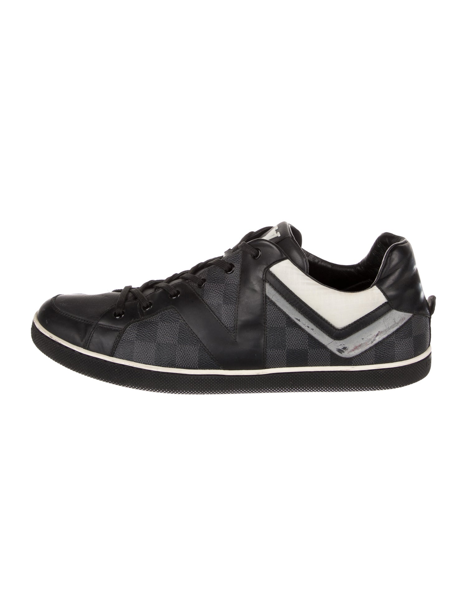 Louis Vuitton Damier Graphite Pattern Leather Sneakers