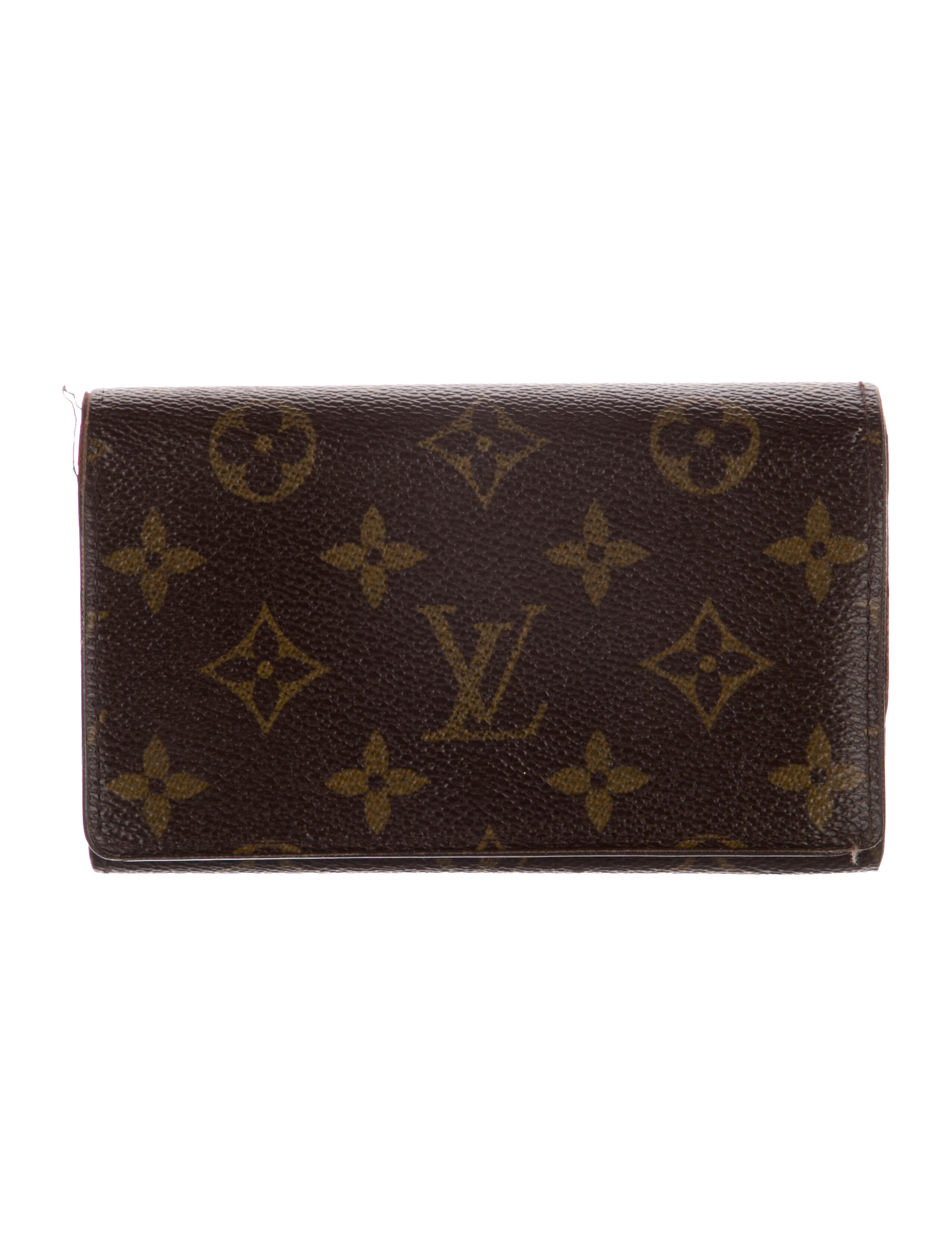 Louis Vuitton 2005 LV Monogram Wallet