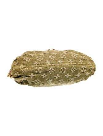 Louis Vuitton LV Monogram Pleaty