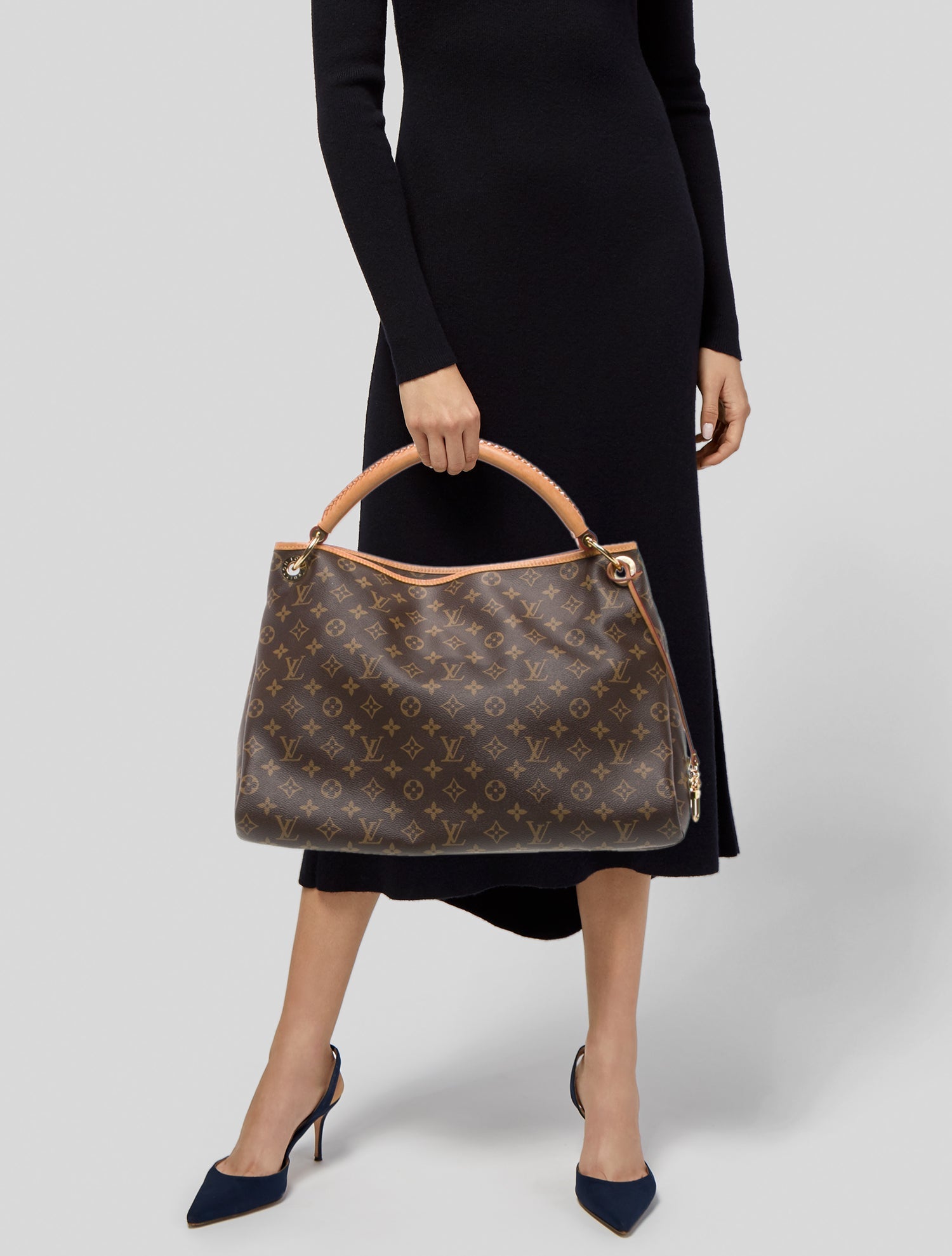 Louis Vuitton LV Monogram Artsy MM