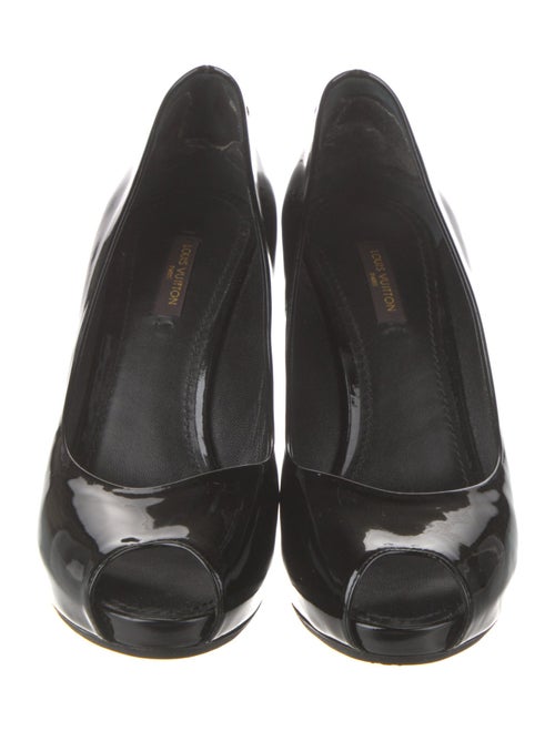 Louis Vuitton Patent Leather Studded Accents Pumps