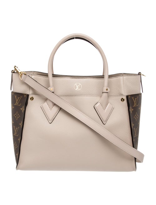 Louis Vuitton LV Monogram On My Side MM