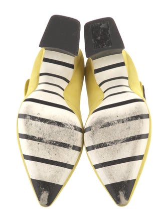 Louis Vuitton Suede Pumps